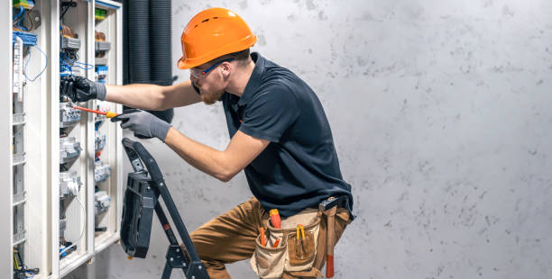Best Licensed Electrician  in University Heights, OH